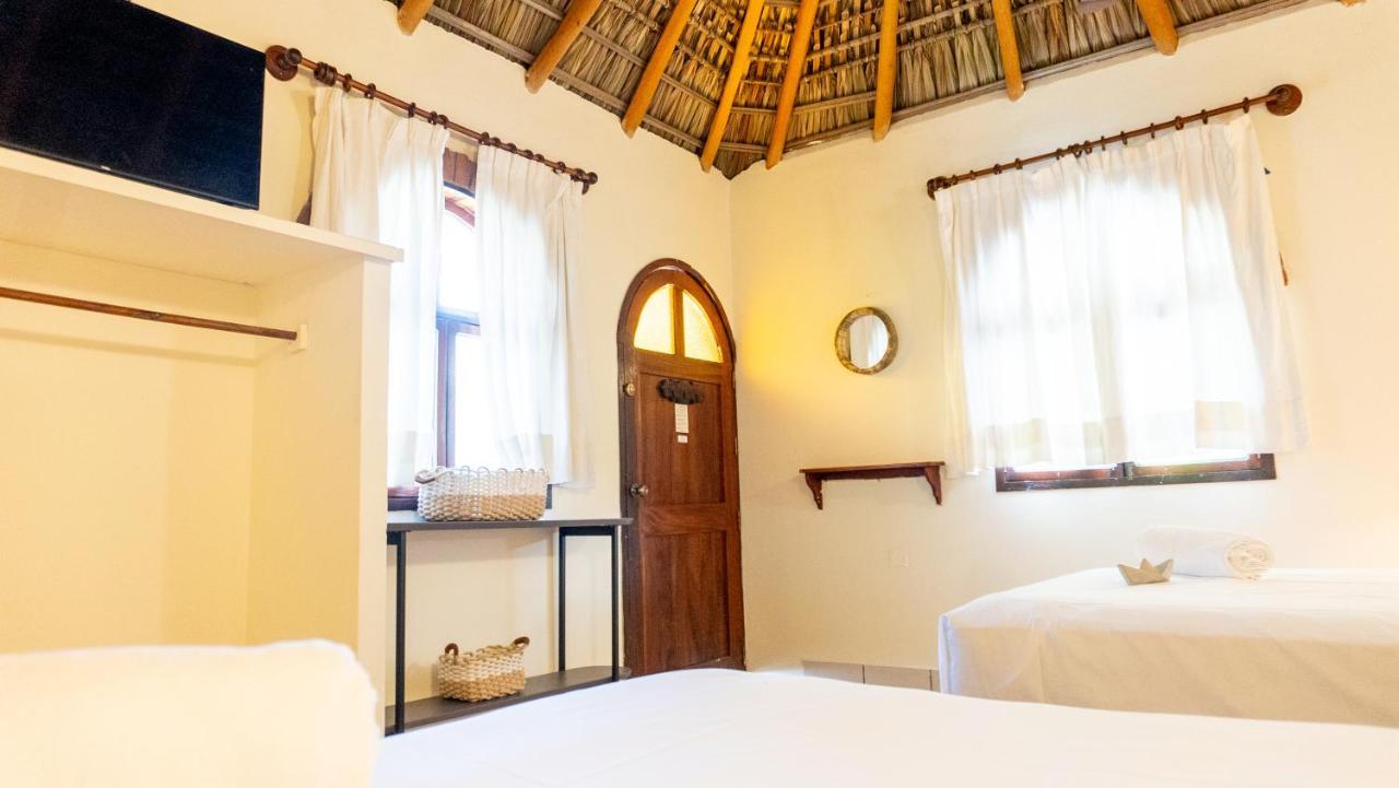 Отель Esencia Puerto Escondido Пуэрто-Эскондидо Экстерьер фото